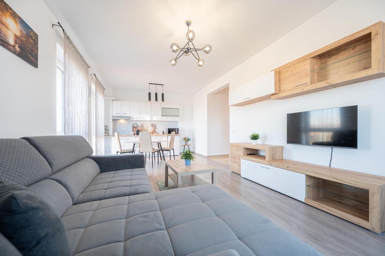 Appartamento Serene Flat Gran Varadino Esterno foto